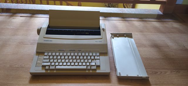 Máquina de escribir eléctrica