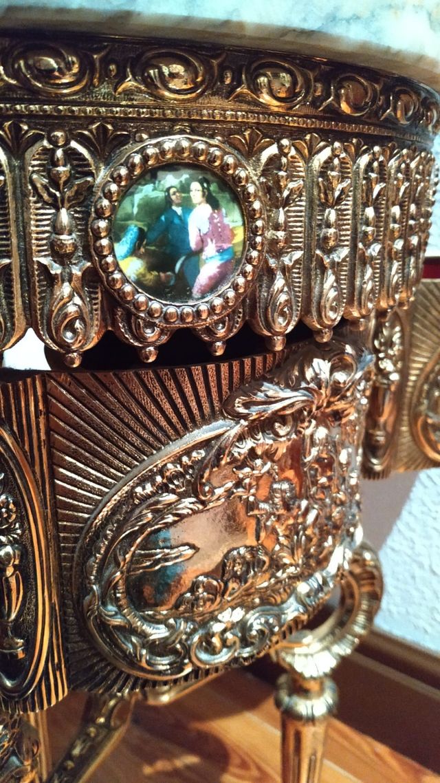 mesilla redonda bronce