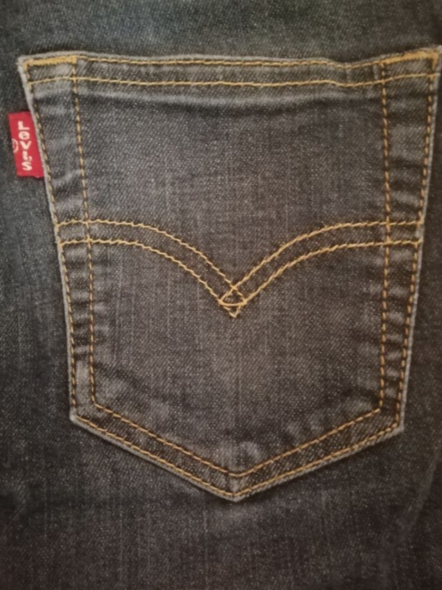 Vaqueros niño. Levys. 