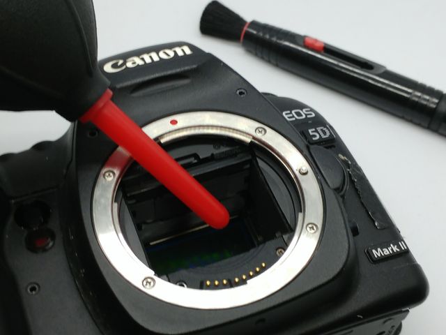 Limpieza del sensor de cámara digital.