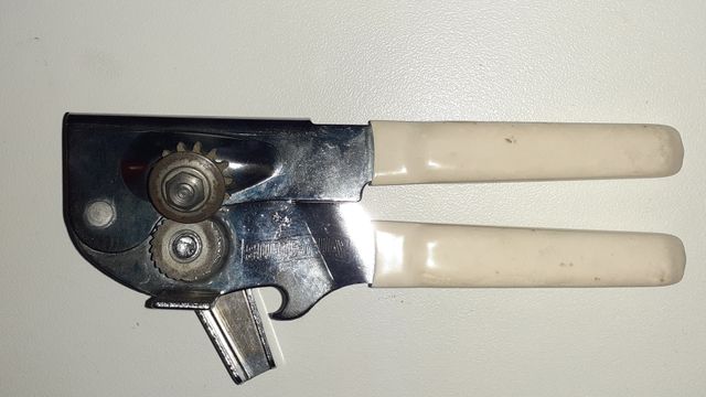 Abrelatas vintage americano