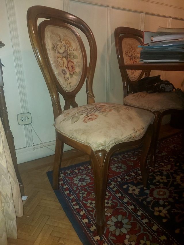 Sillas comedor de segunda mano por 160 € en Donostia-San Sebastián en