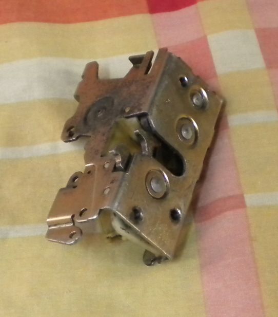 Cerradura puerta corredera Mercedes vito w638