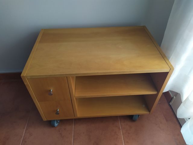 Mesas para televisión o auxiliar