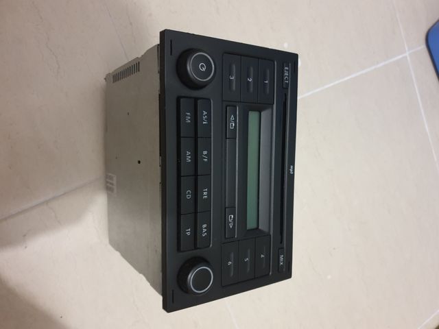Hola se vende un radio casetofon