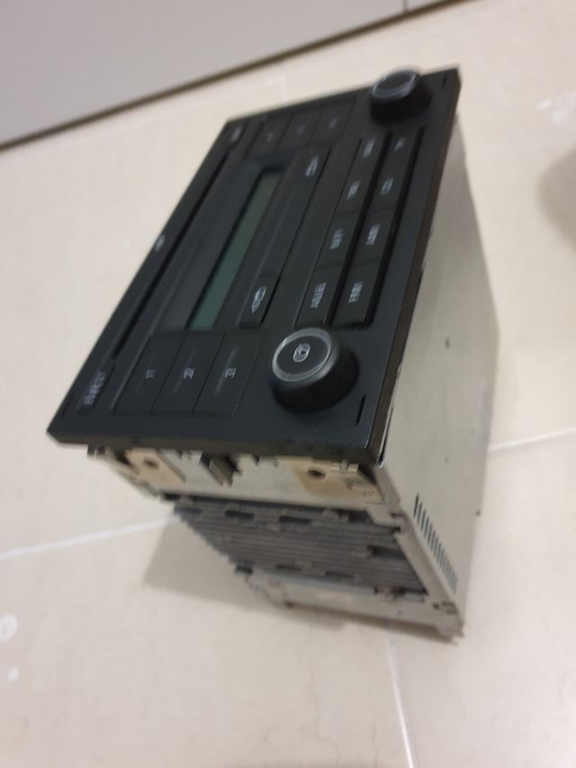 Hola se vende un radio casetofon