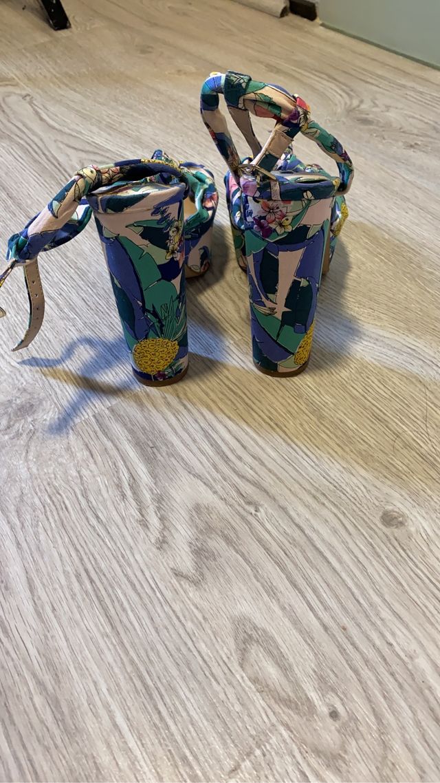 Sandalias tacon Mango edición especial talla 38