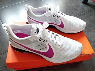 Zapatillas Nike Zoom Strike 2 SE BQ9260 100