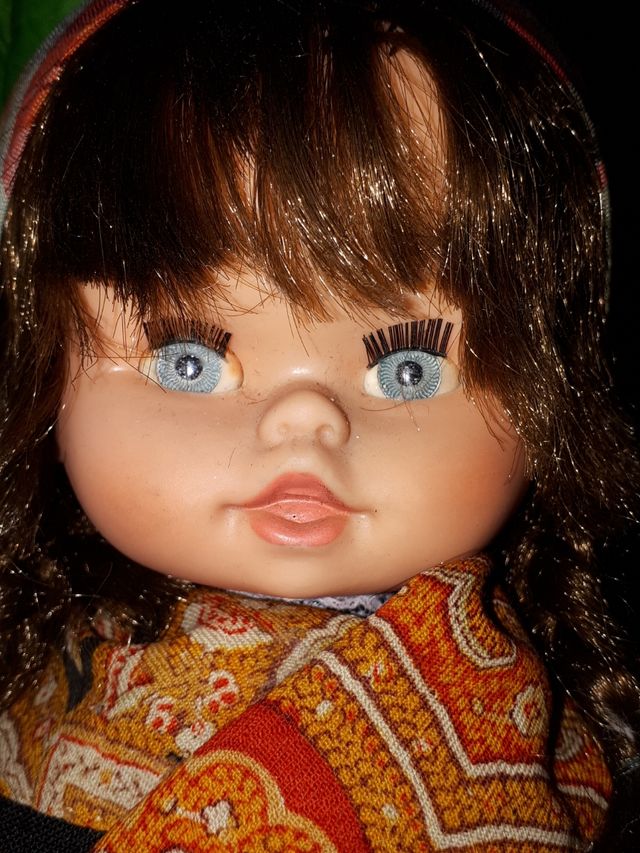 MUÑECA ANTIGUA  REGIONAL DE LEÓN