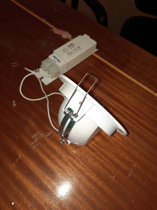 Focos alogenos incluido lampara  y transformador