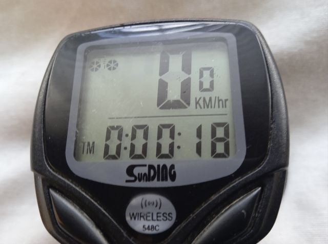 Cuentakilómetros LCD inalámbrico para bicicleta