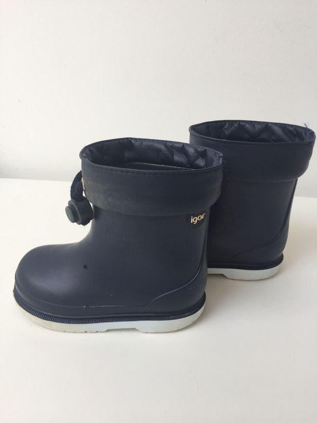 Botín agua de la marca Igor. Azul marino. Talla 24