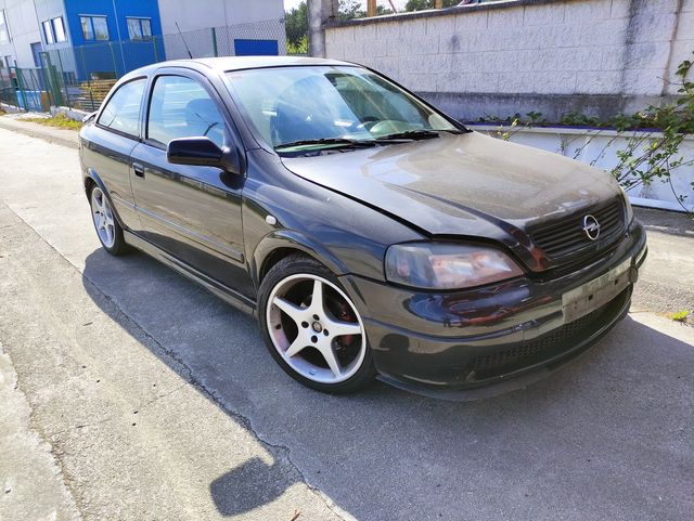 DESPIECE OPEL ASTRA G 1.7DTL de segunda mano por 1 EUR en Ponteceso en