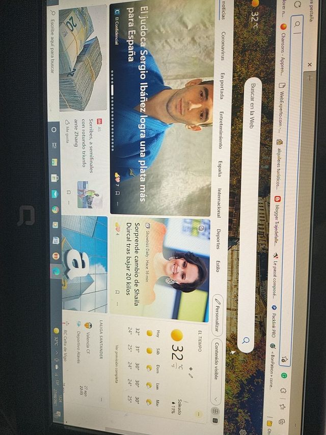 Torre de ordenador.Hp. Como nuevo. Envoltorios.