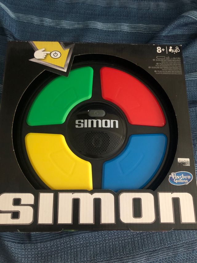 Juego Simón dice nuevo en su caja