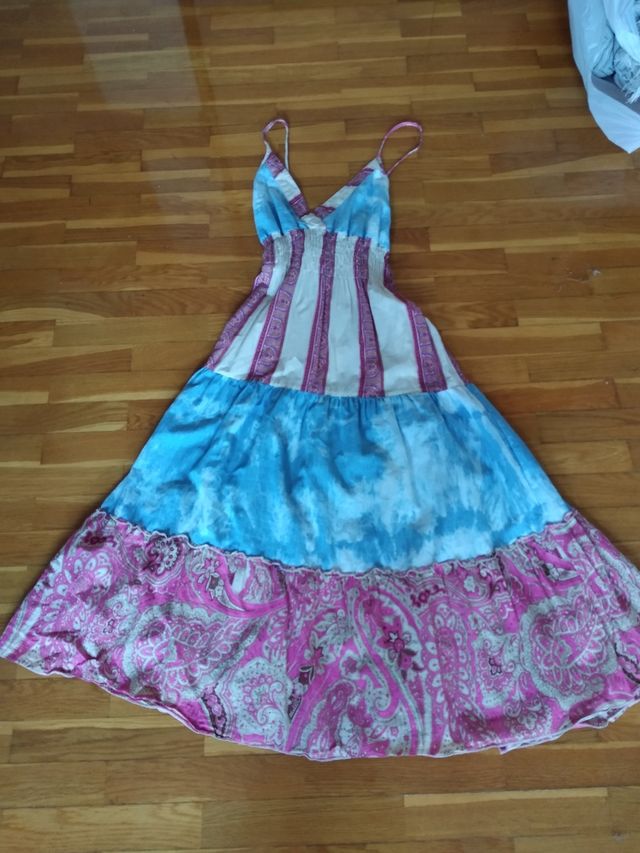 Vestido nuevo. Resto de tienda