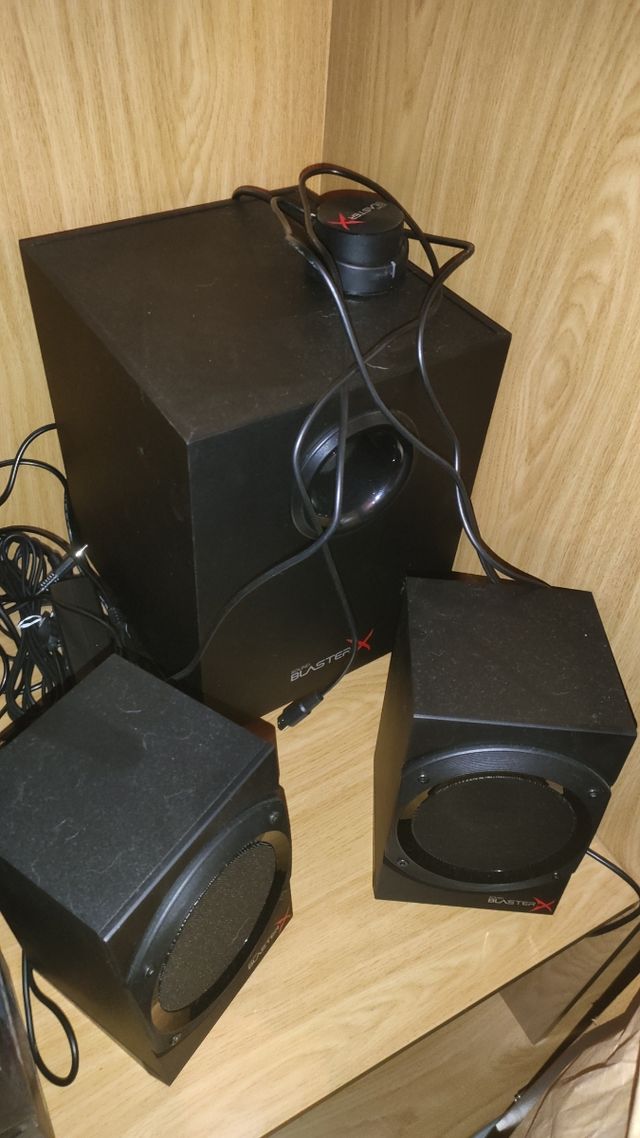 altavoces sound blaster x