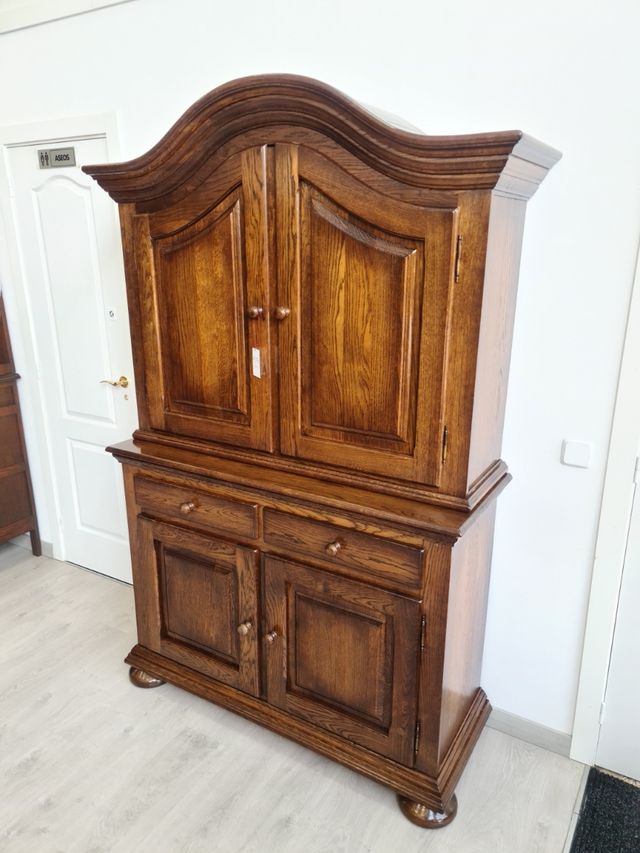 Aparador Rustico de Roble Macizo