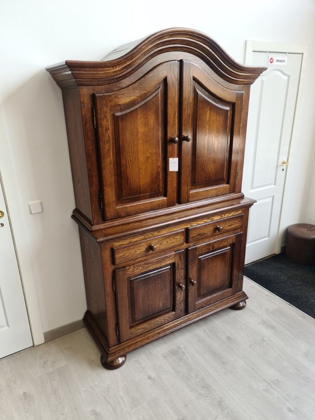 Aparador Rustico de Roble Macizo