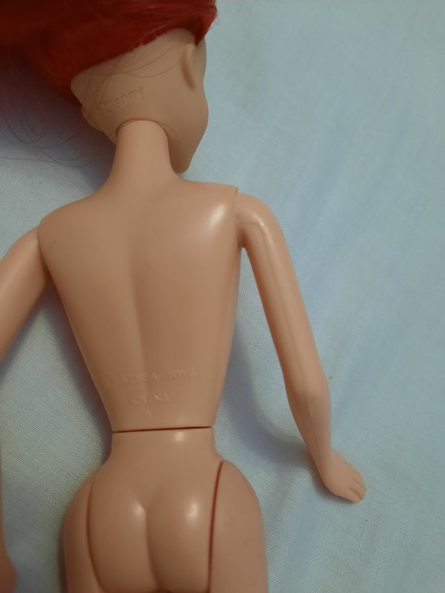 Muñeca Barbie antigua año 2005