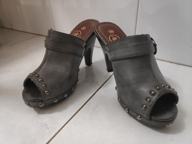 Zapatos grises talla 36