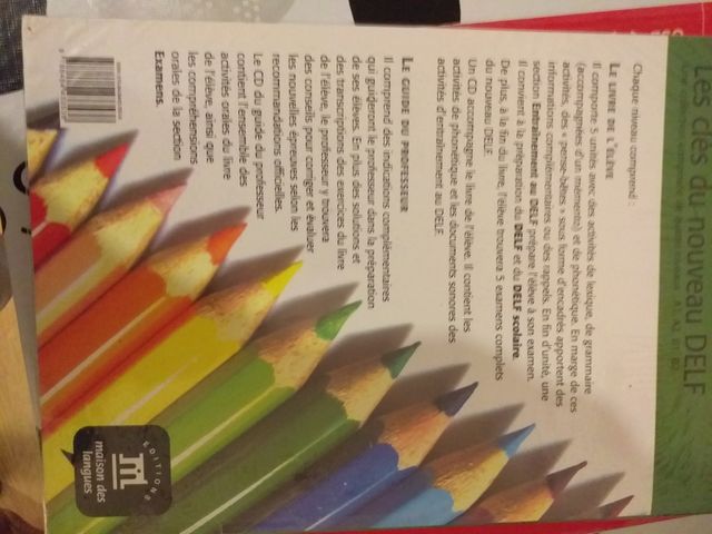 Vendo libro de Francés 1 ° Bachillerato. 