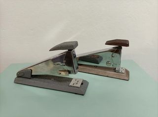 Balanza postal Grapadoras Abrecartas