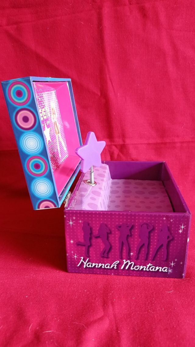 JOYERO MUSICAL / HANNAH MONTANA / ROCK THE STAGE /