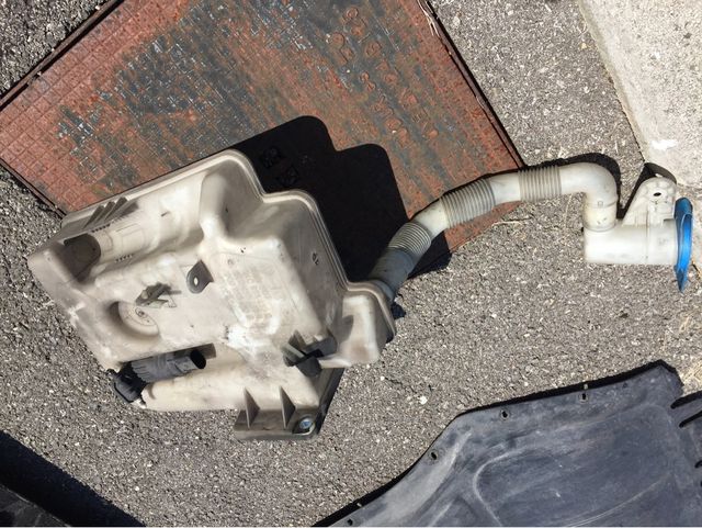 Bote limpiaparabrisas SEAT Leon 2