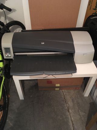 Plotter HP designjet 111 de segunda mano por 100 EUR en Madrid en WALLAPOP