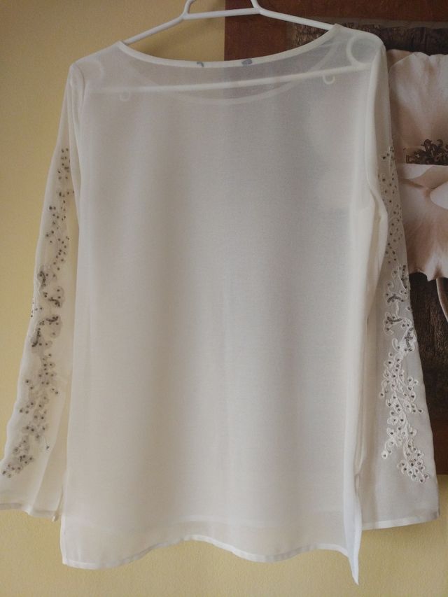 blusa marfil abalorios transparente