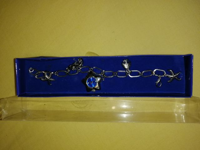 pulsera reloj con abalorios
