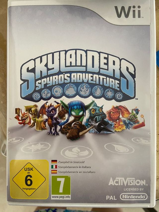 Skylanders, juego, portal y figuras