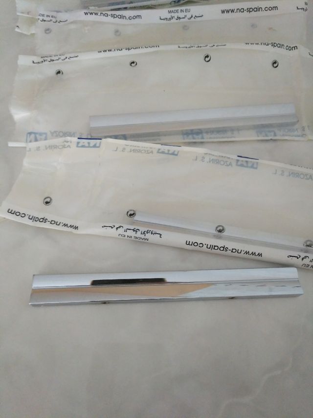 6 Tiradores de metal para muebles