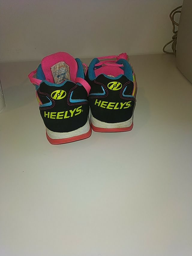 zapatillas de ruedas n33