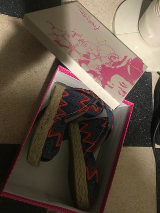 Zapatos de cuña Marypaz de segunda mano por 3 EUR en Lepe en WALLAPOP