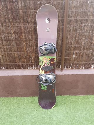 Tabla de snowboard de segunda mano en Pozuelo de Alarcón en WALLAPOP
