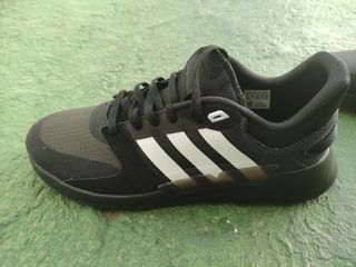 Zapatillas Adidas talla 46 de segunda mano por 30 EUR en Valdefuentes en  WALLAPOP