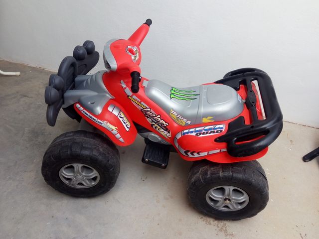 Quad eléctrico para niños