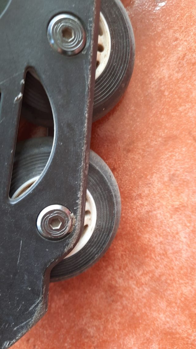 patines en línea talla 32-34, con complementos