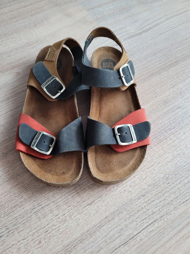 Sandálias 33