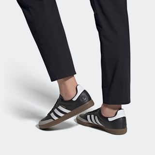 Zapatillas Deportivas Adidas Samba Vegana 2021. de segunda mano por 60 EUR  en Madrid en WALLAPOP