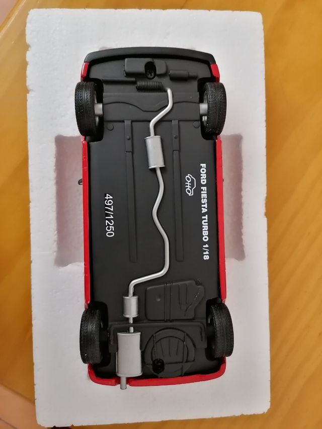 Ford fiesta rs turbo 1/18 OttO Mobile
