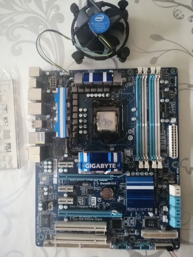 placa base Gigabyte 1156.