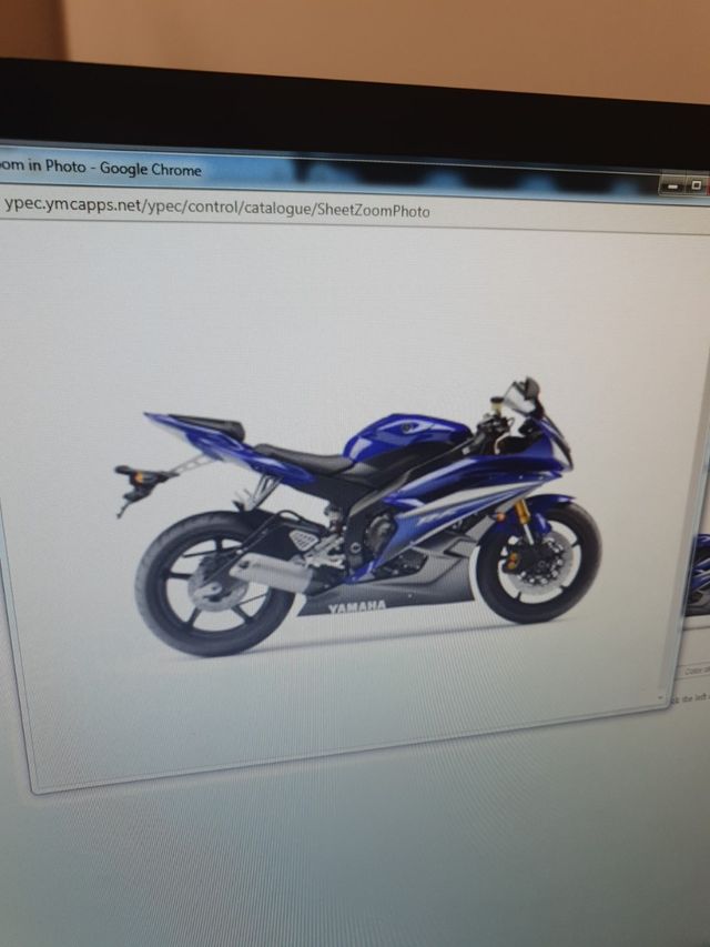 Colin monoplaza yamaha R6 2007