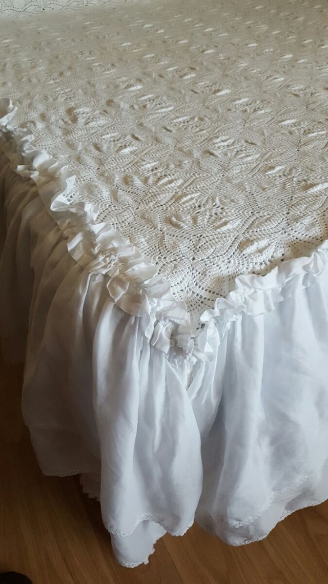 Colcha de ganchillo artesanal