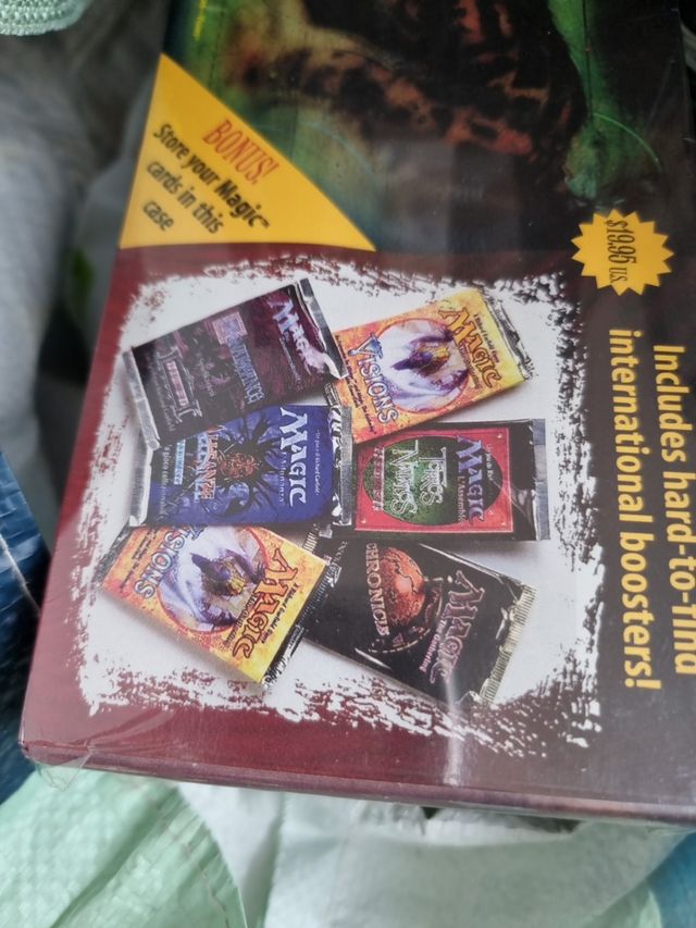 Magic: Multiverse gift box sin abrir