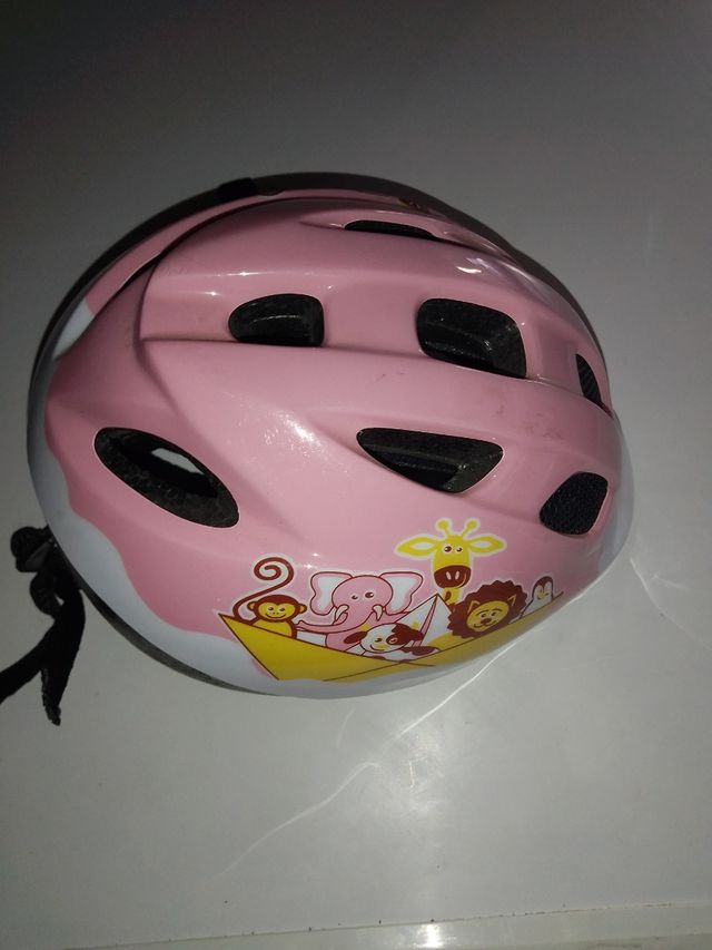 casco marca princes de bicicleta