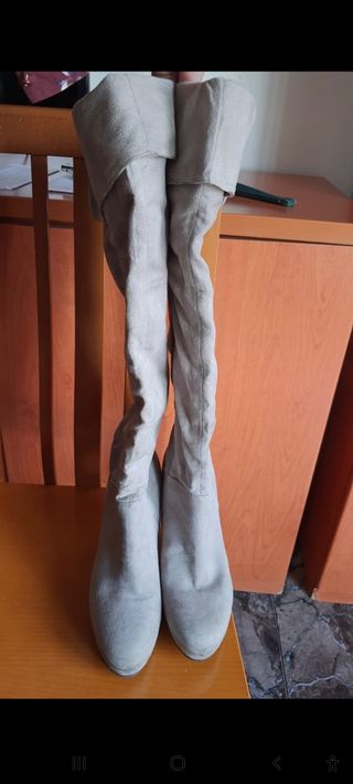 Botas altas de piel de segunda mano en Blanes en WALLAPOP