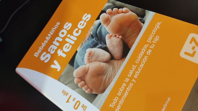 Bebés y niños sanos y felices